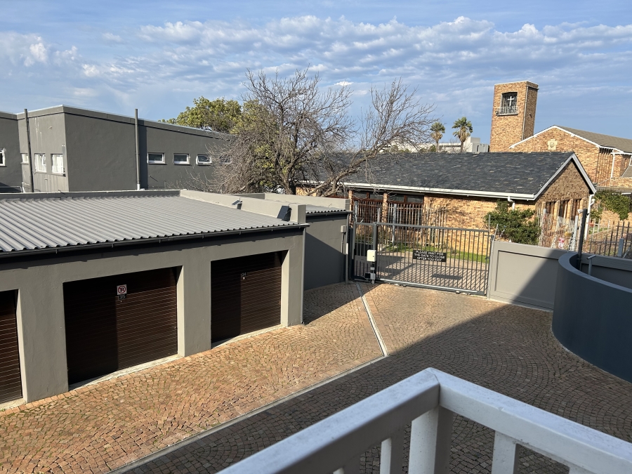 2 Bedroom Property for Sale in Somerset West Western Cape